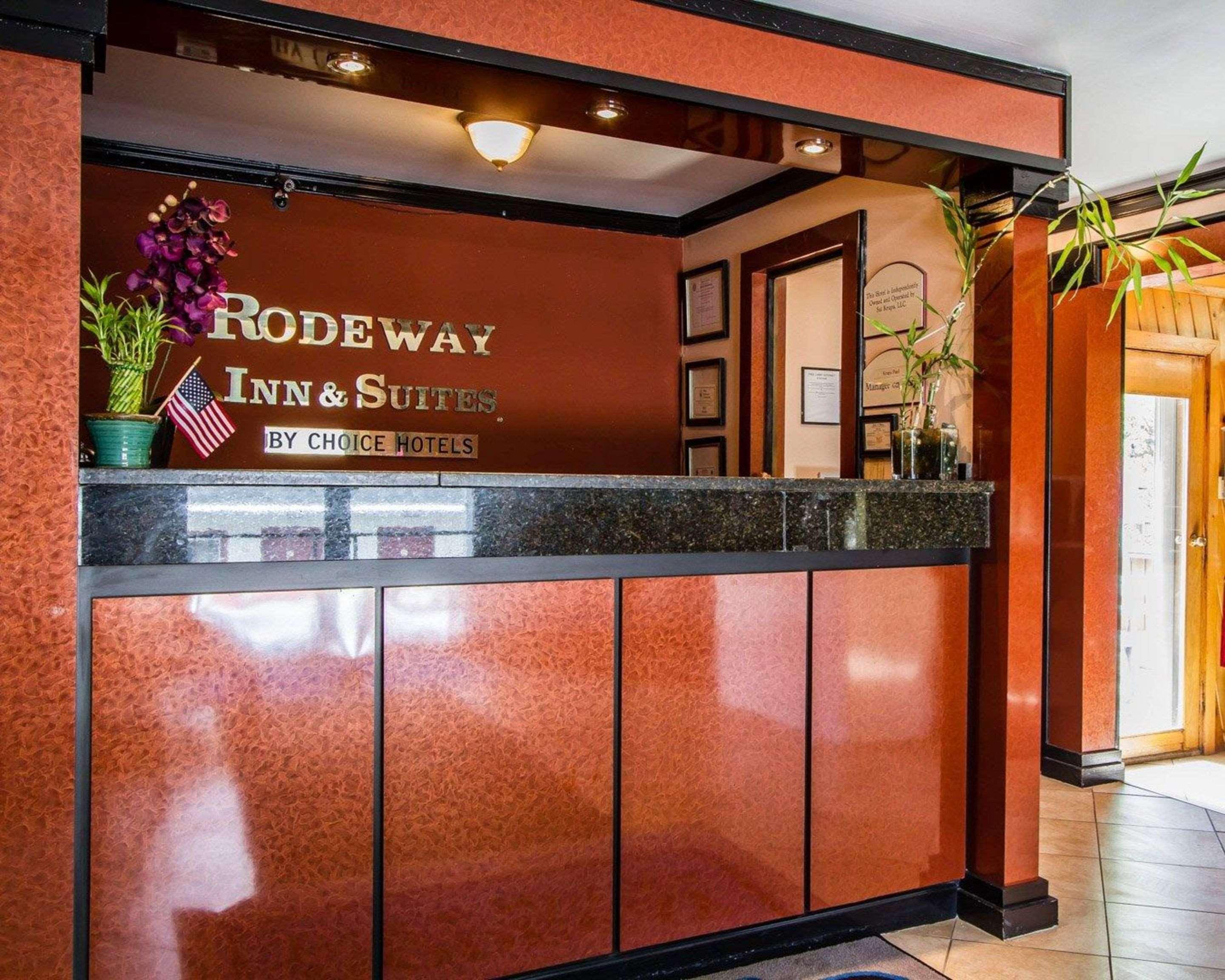 Rodeway Inn & Suites Brunswick Near Hwy 1 Exteriér fotografie