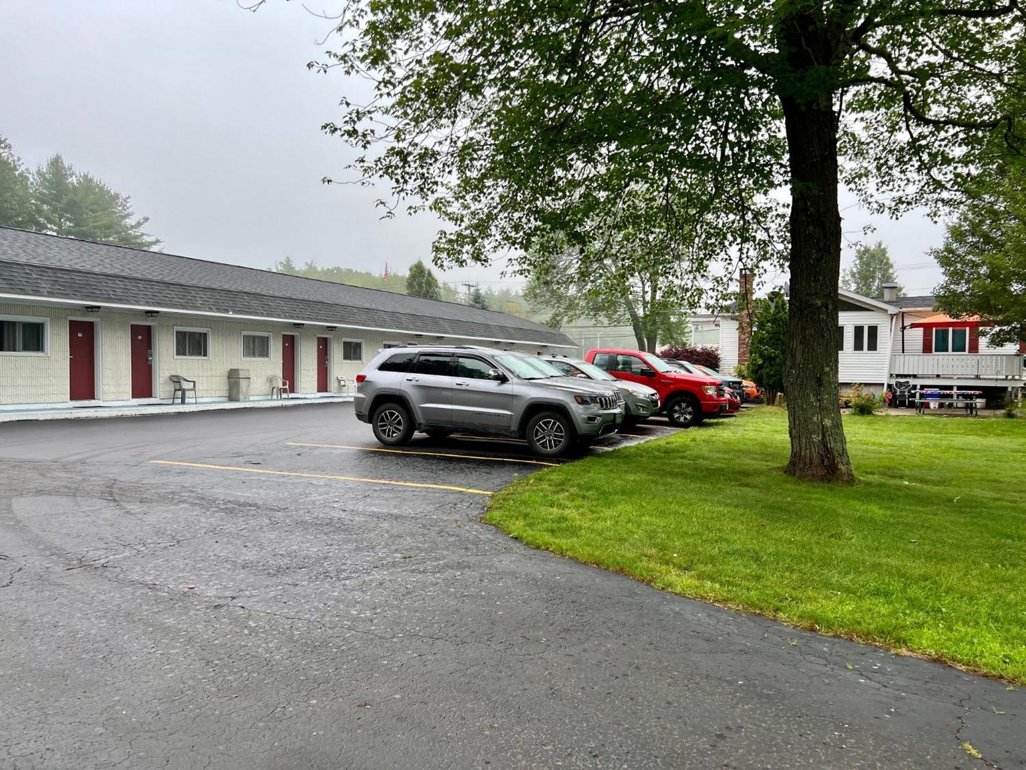 Rodeway Inn & Suites Brunswick Near Hwy 1 Exteriér fotografie